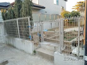 のフェンス・柵 メッシュフェンス G10-R 自由柱 施工例