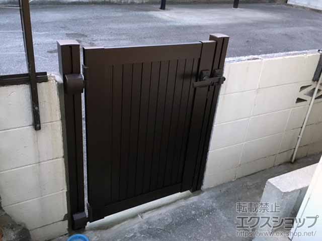 の門扉 シンプレオ門扉6型 たて目隠し 片開き 門柱使用 施工例