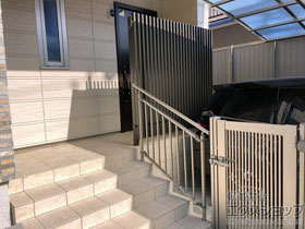 のフェンス・柵 パルトナーUDフェンス3型(手すり) たて格子タイプ 自立タイプ 施工例