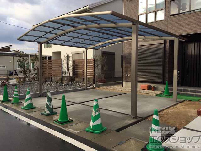 のカーポート ネスカR (ラウンドスタイル) ワイド 積雪〜20cm対応 施工例