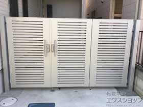 の門扉 ライシス門扉 3型 太横桟 3枚折戸 柱使用 施工例