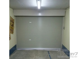 のガレージシャッター プラテアII スチールタイプ 内臓電動式 施工例