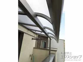 LIXIL リクシル(トステム)のバルコニー屋根 【3階】パワーアルファ RB型 屋根タイプ 単体 積雪～30cm対応 施工例