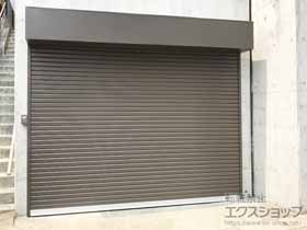 のガレージシャッター プラテアII スチールタイプ 内臓電動式 施工例