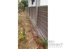 のフェンス・柵 ミエーネフェンス 目隠しルーバータイプ 自由柱施工 施工例