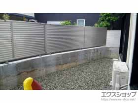 のフェンス・柵 ミエーネフェンス 目隠しルーバータイプ 自由柱施工 施工例