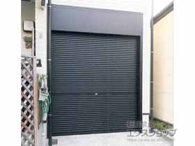 のガレージシャッター ガレージシャッタークワトロ 手動式 内部付タイプ 施工例