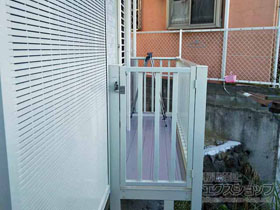 のバルコニー ビューステージFスタイル 単体 庭置き式 間口=メーター仕様3,000（3,000mm） 施工例