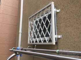 のガレージシャッター 目隠し可動ルーバー 引違い窓用 施工例