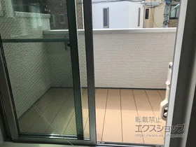 YKKAPのウッドデッキ バルコニー用リウッドデッキ200 施工例