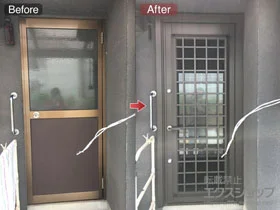 LIXIL リクシル(トステム)の玄関ドア リシェント勝手口ドア 断熱仕様 ランマ無 R G型(井桁格子) 施工例