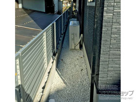 のフェンス・柵 シンプレオフェンス5型 横目隠しタイプ 自由柱 施工例