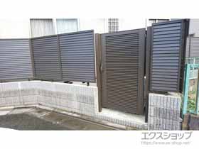 のフェンス・柵 プレスタフェンス 8型 横ルーバー フリーポールタイプ 施工例