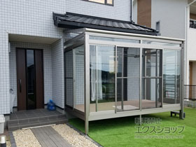 のテラス囲い・サンルーム サニージュ F型 床納まり ランマ付 積雪〜20cm対応 施工例