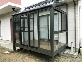 のテラス囲い・サンルーム サニージュ R型 床納まり ランマ無 積雪〜20cm対応 施工例