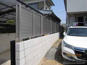 のフェンス・柵 ミエーネフェンス 目隠しルーバータイプ 自由柱施工 施工例