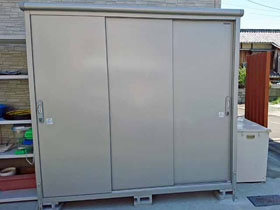 の物置・屋外倉庫 エスモ 一般型 2100×650×1959 ESE-2106A-SS 施工例