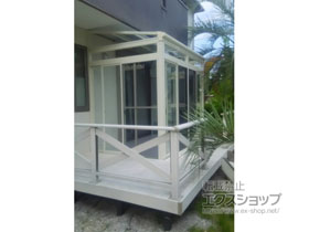 のテラス囲い・サンルーム サニージュF型 床納まり ランマ付き（ＦＩＸ）積雪20cm対応 施工例