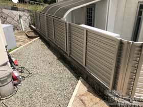 のフェンス・柵 ミエーネフェンス 目隠しルーバータイプ 自由柱施工 施工例