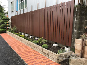 のフェンス・柵 タテイタスタイル 120サイズ 隙間20mm（ベーシック） 施工例