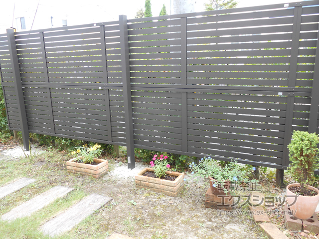 のフェンス・柵 プレスタフェンス 7Y型 多段支柱 施工例