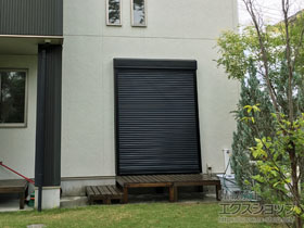 の窓シャッター 【特注】リフォームシャッター イタリヤ リモコン電動式 施工例