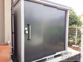 の物置・屋外倉庫 エルモ 一般型 2220×2220×2117 LMD-2222-SM 施工例