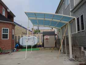 のカーポート レイナポートグラン　積雪〜20cm対応＋レイナポートグラン サイドパネル＋着脱式サポート 標準・ハイルーフ兼用 2本入り×1セット 施工例