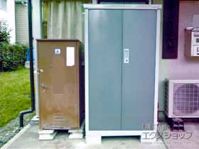 の物置・屋外倉庫 アイビーストッカー 900×755×1603 BJX-097D-ＰＧ 施工例