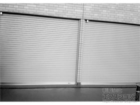 のガレージシャッター プラテアII スチールタイプ 内蔵電動式 施工例