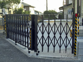 のカーゲート アルシャインII M型 Aタイプ ノンレール 角地タイプ 両開き 270+150 施工例