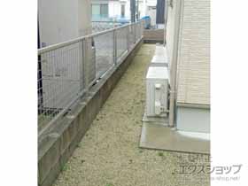 のフェンス・柵 シンプレオフェンスM2型 縦井桁メッシュ 自由柱施工 施工例