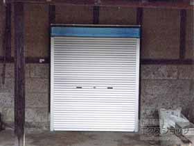 のガレージシャッター ガレージシャッタークワトロ 手動式 外部付タイプ 施工例