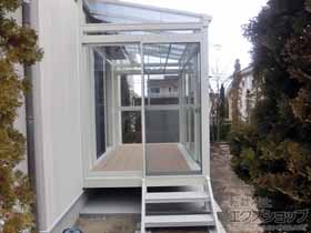 のテラス囲い・サンルーム サニージュ F型 床納まり ランマ付 積雪〜50cm対応 施工例