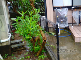 のフェンス・柵 メッシュフェンス M0 間仕切柱 施工例