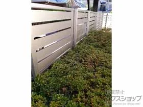 Value Selectのフェンス・柵・塀 ルシアスフェンスF04型 横板 複合カラー 自由柱施工 施工例