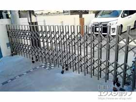 のカーゲート トリップゲート 傾斜地専用型 ノンレール 片開き 54S 施工例