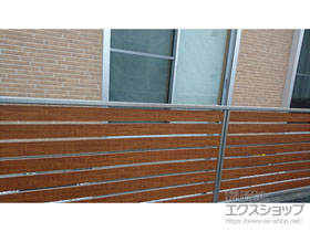 のフェンス・柵 ルシアスフェンスF04型 横板 複合カラー 自由柱施工 施工例