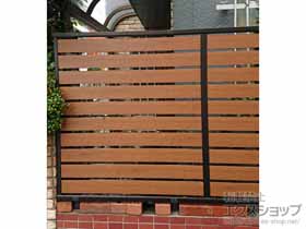 のフェンス・柵 ルシアスフェンスF04型 横板 複合カラー 自由柱施工 施工例