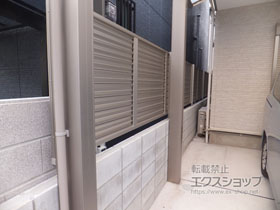 のフェンス・柵 ミエーネフェンス 目隠しルーバータイプ 自由柱施工 施工例