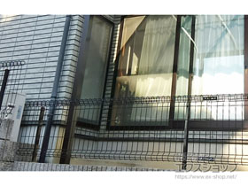 のフェンス・柵 ハイグリッドフェンス11型 フリーポールタイプ 施工例