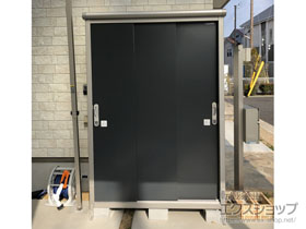 の物置・屋外倉庫 エスモ 一般型 1350×520×1959 ESE-1305A-SM 施工例