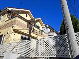 LIXIL(リクシル)のフェンス ライシスフェンス 11型 ラチス格子 フリーポールタイプ 施工例