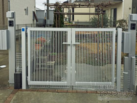 の門扉 プレスタ門扉 2型 細たて桟 両開き 柱使用 施工例