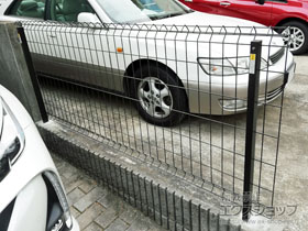 のフェンス・柵 イーネットフェンス1F型 自由柱タイプ 施工例