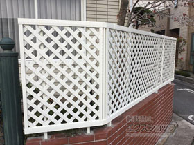 のフェンス・柵 ライシスフェンス 11型 ラチス格子 フリーポールタイプ 施工例