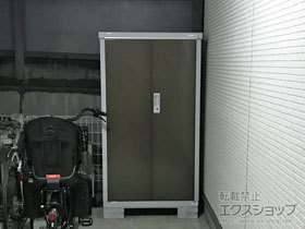 の物置・屋外倉庫 アイビーストッカー 900×755×1603（BJX-097D） BJX-097D-TB 施工例