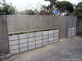 大阪府堺市のYKKAP門扉施工例(シンプレオ門扉3型 横太格子 片開き 門柱
