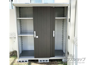 の物置・屋外倉庫 エスモ 一般型 1797×750×1959 ESE-1807A-DW 施工例