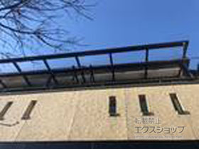 のバルコニー・ベランダ屋根 プレシオステラス F型 屋根タイプ 連棟 積雪〜20cm対応 施工例